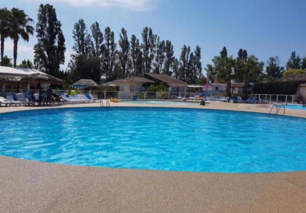 Hotel CAMPING Le Montourey Azur 78 Fréjus Exterior foto